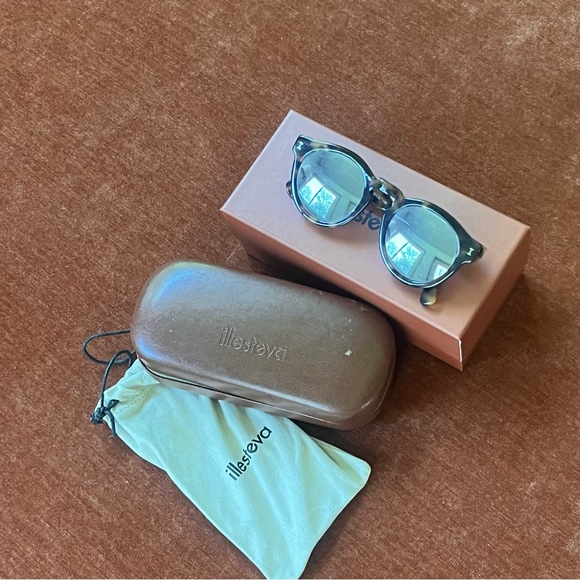 Illesteva Leonard Mirrored Sunglasses - Picture 6 of 7